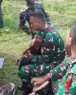 STORY'WA TNI!! YANG PENTING JOGET DULU YAKAN😂