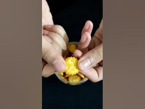 dukes nibbles cheese crackers