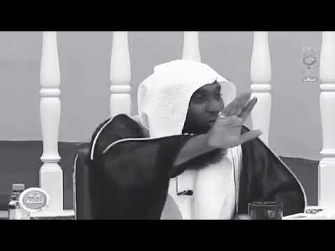 ليس المؤمن بالطعان ولا اللعان ولا الفاحش ولا البذيء راجع نفسك