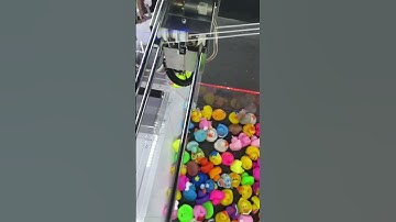 BLOCK Duck claw machine #shorts #clawmachine #arcade #toys #duck #win