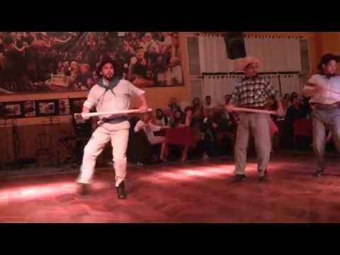 COMPAÑIA FOLKLORICA POPULAR ENEL PARAKULTURAL 25 DE MAYO