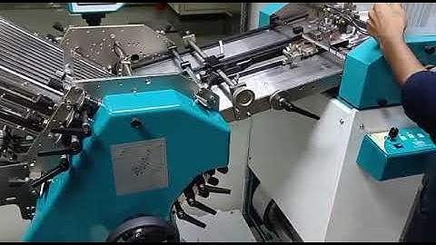 Pratham Vacuum Feeding Paper Folding Machine For Pharmaceuticals Leaflet.