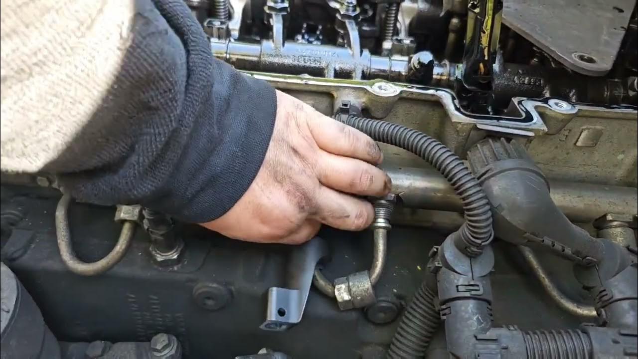 How to replace Fuel injectors on Detroit DD15 ENGINE YouTube
