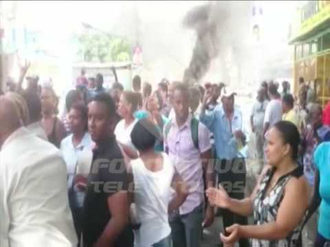 Tiros y bombazos, durante manifestaciones frente a la Junta Electoral de SDN