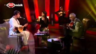 Sibel Pamuk & Ümit Yılmaz - Al Yazmalım Resimi