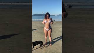 Big Ass Bikini En La Playa