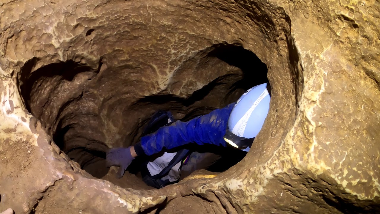Traversée Aven Grégoire grotte des Fées
