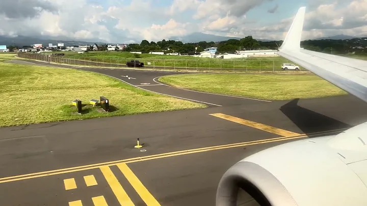 MAXIMUM POWER TAKEOFF ~ American Airlines Boeing 737-823 27K BUMP Takeoff from San Jose, Costa Rica