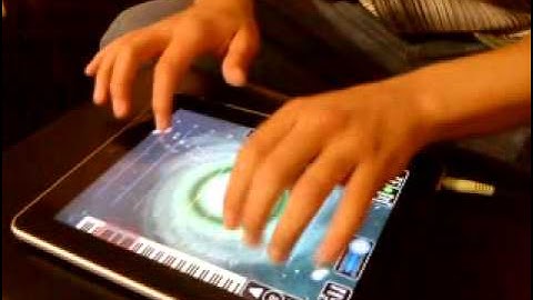 Javier Torres - iPad Playing (MorphWiz Improvisation)