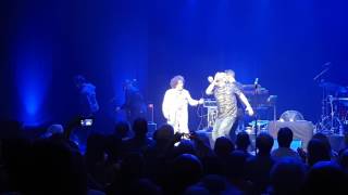 Celebrity Leo Sayer in slow motion - Perth , Scotland Profile
