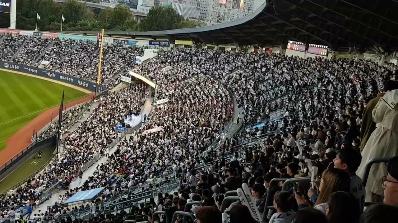 [오재원 은퇴식] 정말 흥이 솟는 두산 순정안타송 육성 떼창 응원 모음 (2022.10.08)