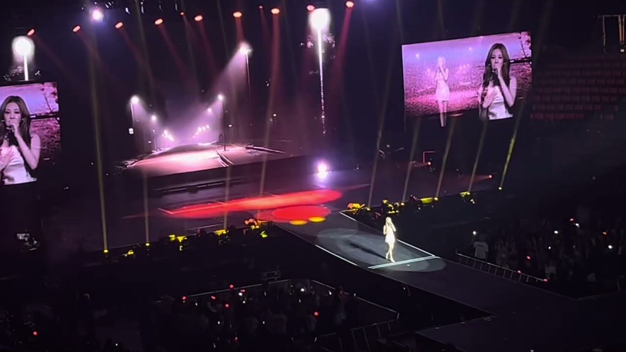 PHARITA (ภริตา) - What Other People Say [Live] | 1ST WORLD TOUR [HELLO MONSTERS] IN TORONTO - 250830