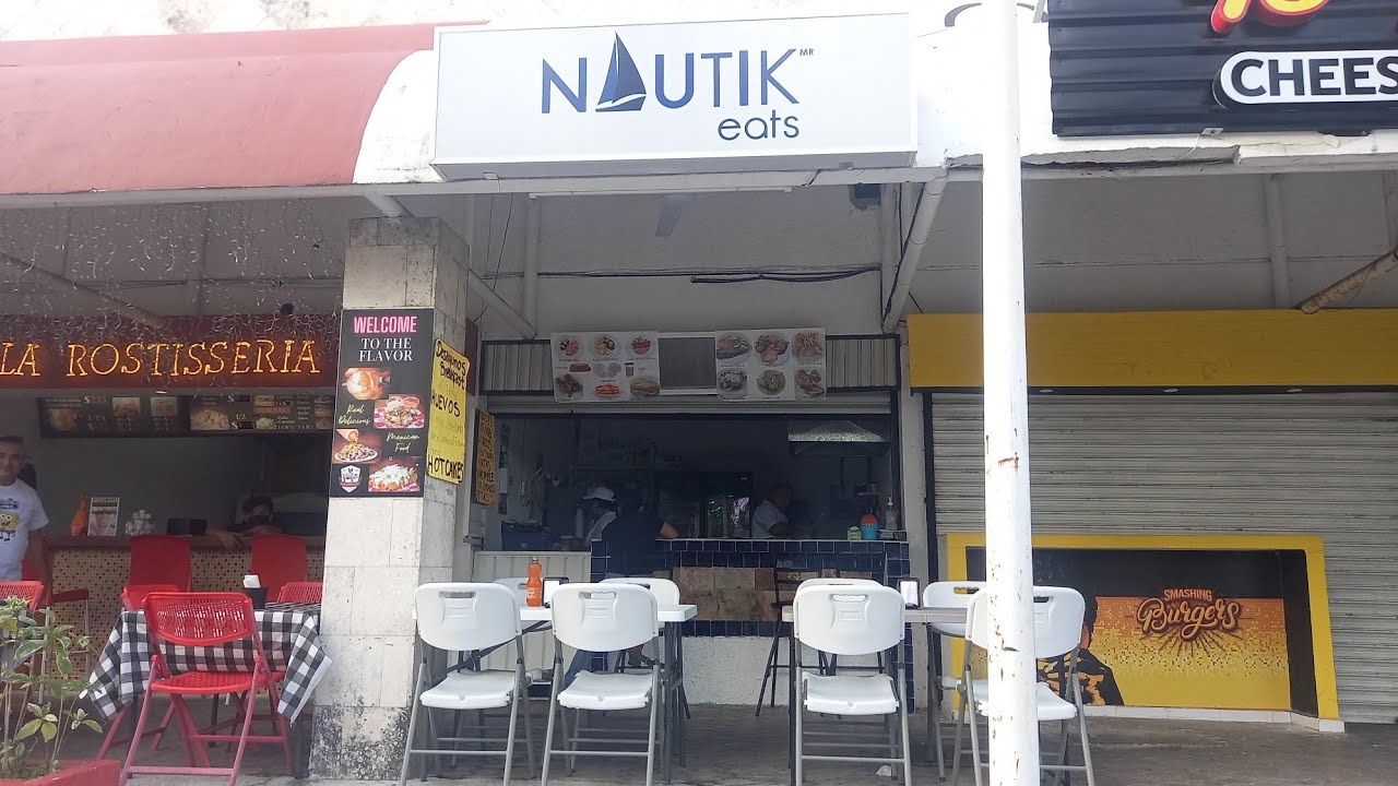 Nautiks Eats, Cancun, Mexico