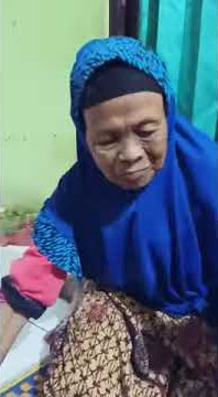 Viral nenek minum Anggur merah