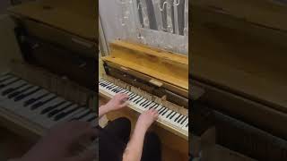 Rush E On The Handmade Piano