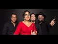 Capture de la vidéo Live In Studio: La Santa Cecilia