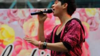 [Fancam] 110214 ICE Sarunyu - Na Tee Khong Kon Ror @ Fashion Island