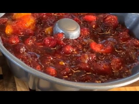 Video: Persimmon Salad Na May Cranberry Sauce