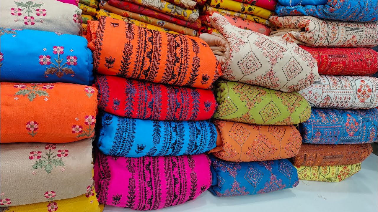 BIG SALE ONLY 2000 RS 👀👀 VELVET COTRAI HIGH QUALITY FABRIC BAREEZE EMBROIDERY SUITS CHINA COTRAI 