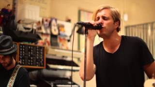 Awolnation - People (Live) HD