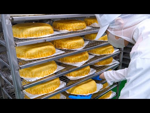 Видео: Изумительный блинный торт милле (карамельный пудинг, ириска) массовое производство / пищевая фабрика
