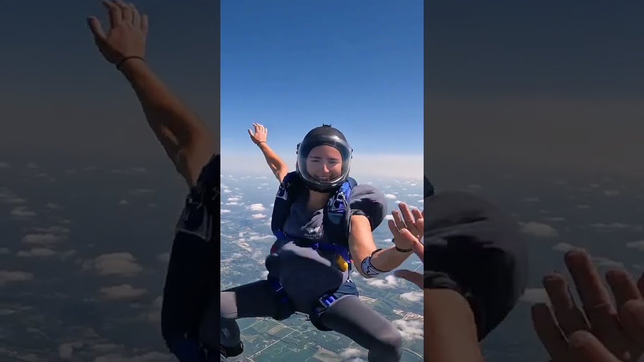 Just Out Here Living Our Best Lives Skydivingwomen Skydiving Extre