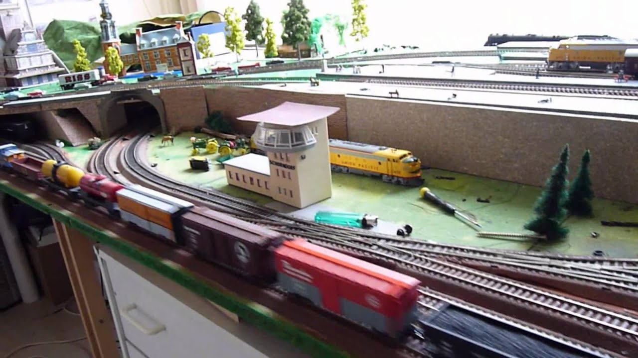 ho-dcc-sound-bli-n-w-class-a-with-sound-2-6-6-4-with-35-cargo-cars-1