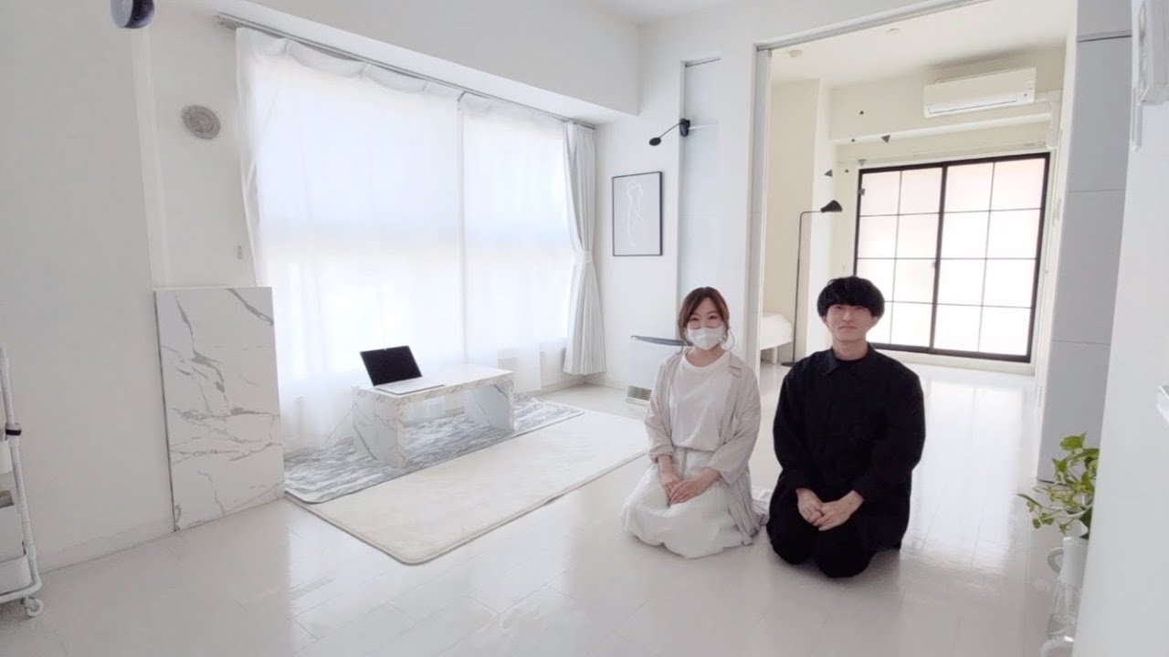 [Экскурсия по комнате] Белая минималистская комната Элизы прекрасна.