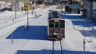 キハ54形快速はなさき釧路行き厚岸駅到着  Class KiHa 54 Rapid Service HANASAKI for Kushiro arriving at Akkeshi Station