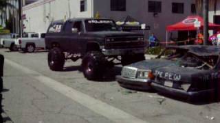 Suburban Fail - Car Crush 51609