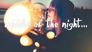 Elley Duhe - MIDDLE OF THE NIGHT (Lyrics)