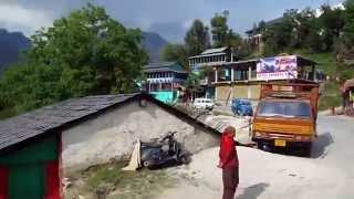 Bus ride in the Himalayas of India: The Parvati Valley