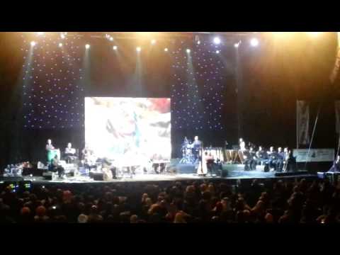 فيها حاجة حلوة حفلة عمر خيرت دبي ٢٠١٣