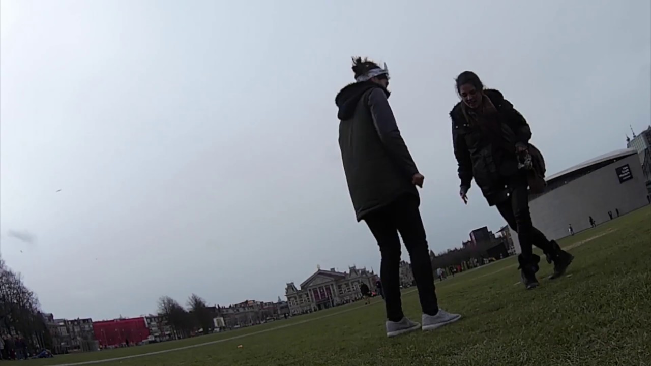 Hitchhicking, backpacking & couchsurfing in Amsterdam, Paris, Pisa