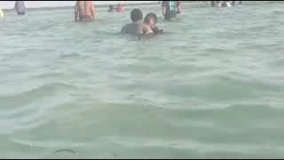 Beach Boy Caught on Camera, Lol