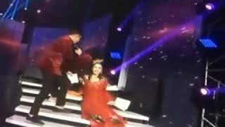 Detik detik astrid tiar jatuh (sctv music award 2018 )