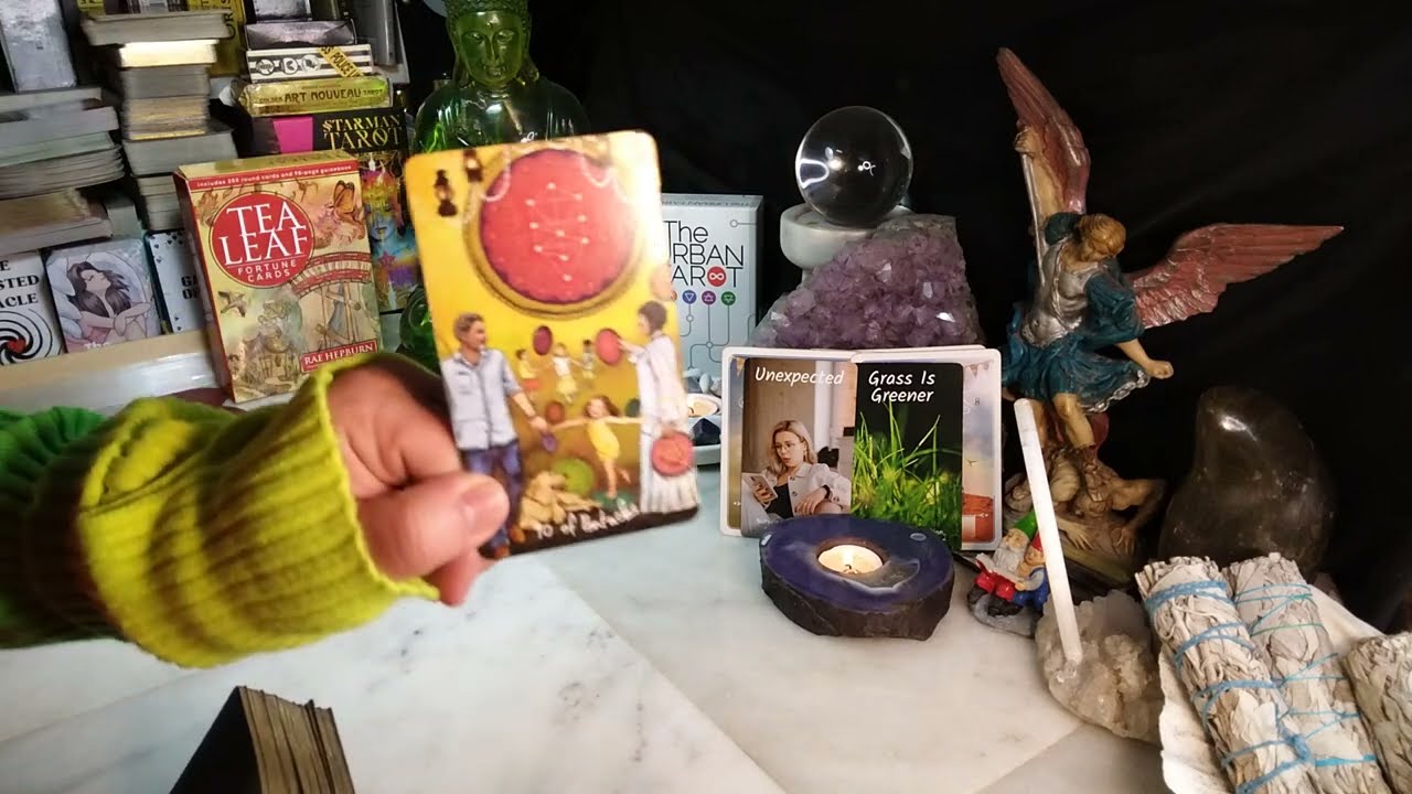 AQUARIUS Unexpected Message Comes In! They Can't Deny This Connection! Abundance Is Here Too!