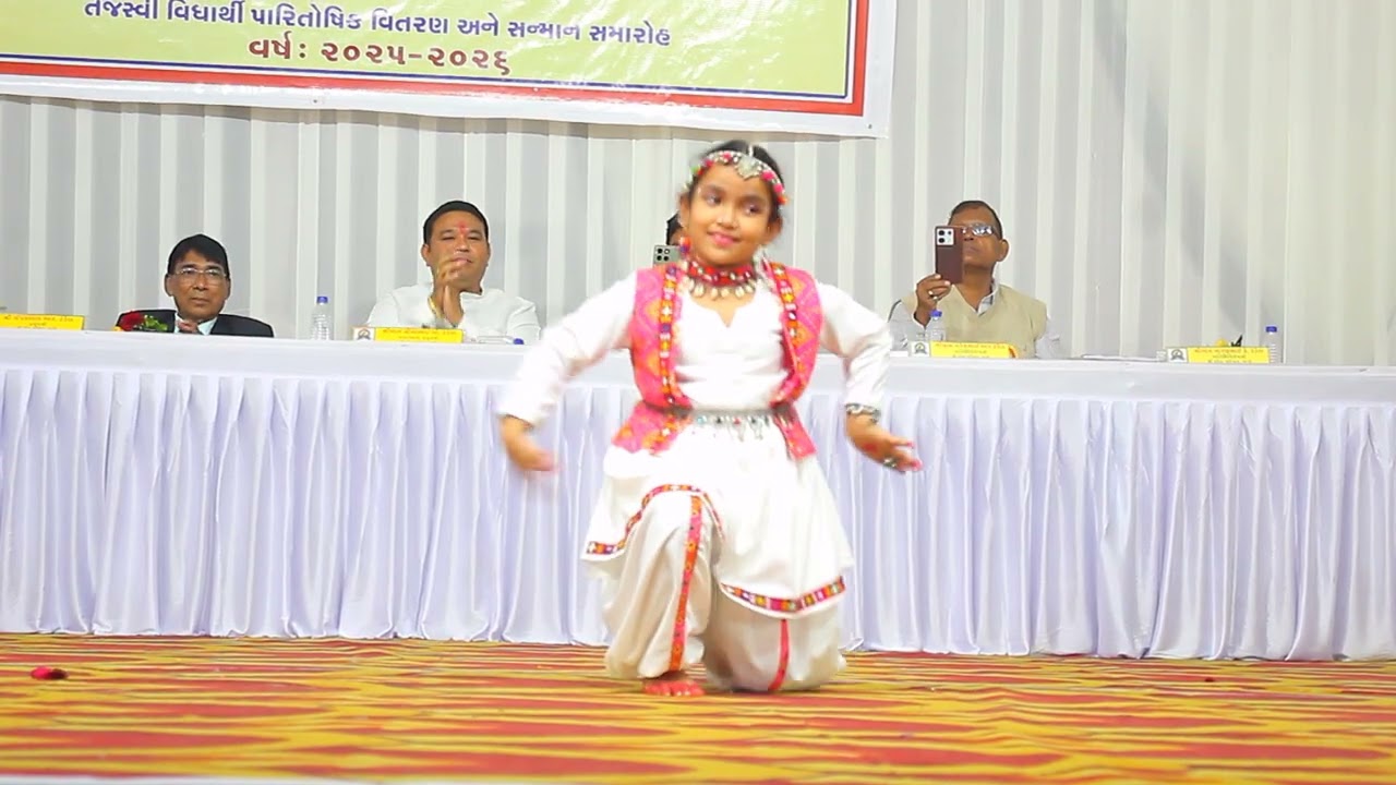 Nagar Nand ji na laal by Prisha Tandel