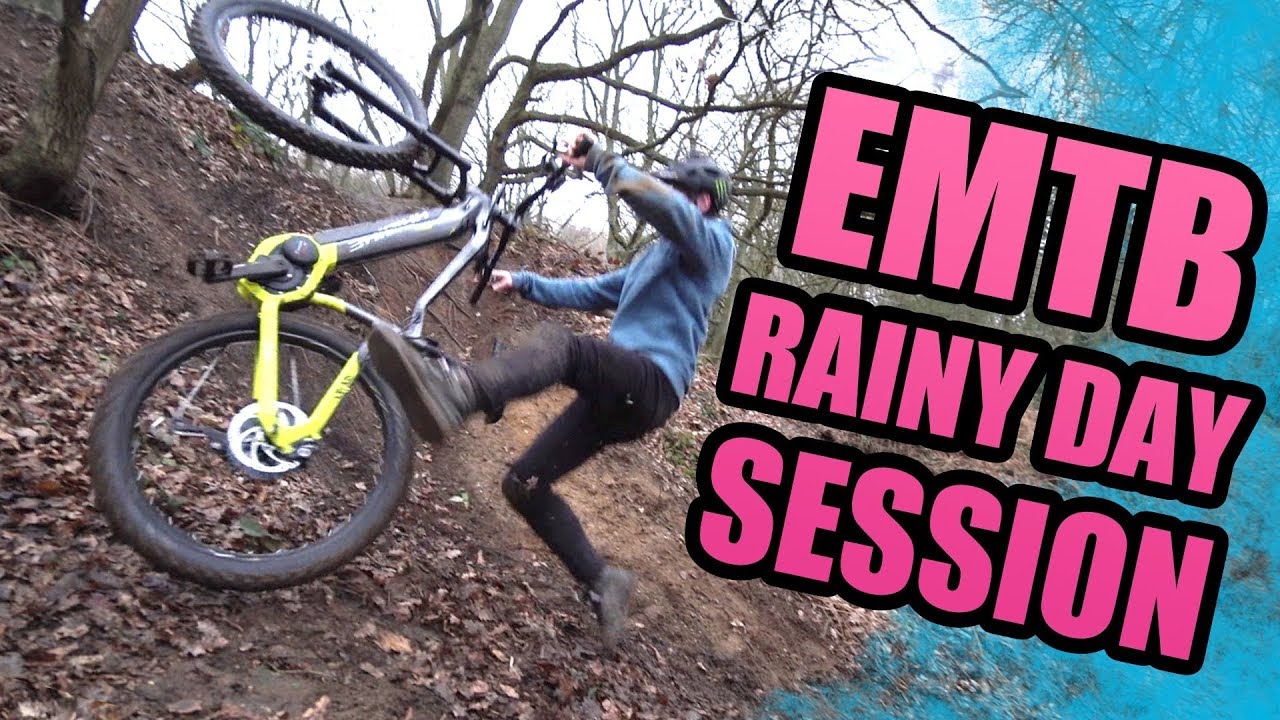 crashes on air RAINY DAY SESSION WITH THE EMTB *CRASHES*