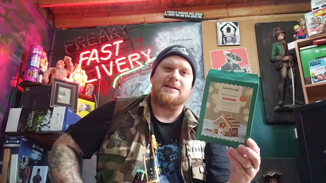 favorite day mini house gingerbread kit review. 