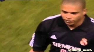 One of the greatest moments in football history : Old Trafford Audience  Applauding for Ronaldo