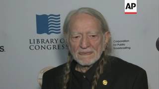 Willie Nelson cancels three California shows because of illness