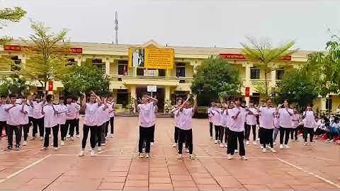 Hội thi văn nghệ chào mừng 20 11