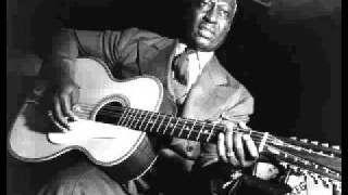 Leadbelly - Christmas At Midnight (complete version) chords