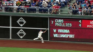 CHC@PHI: Bogusevic makes running grab in right field