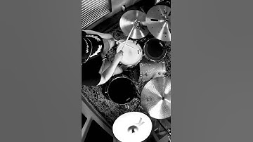 Drum groove to a @splice  sample