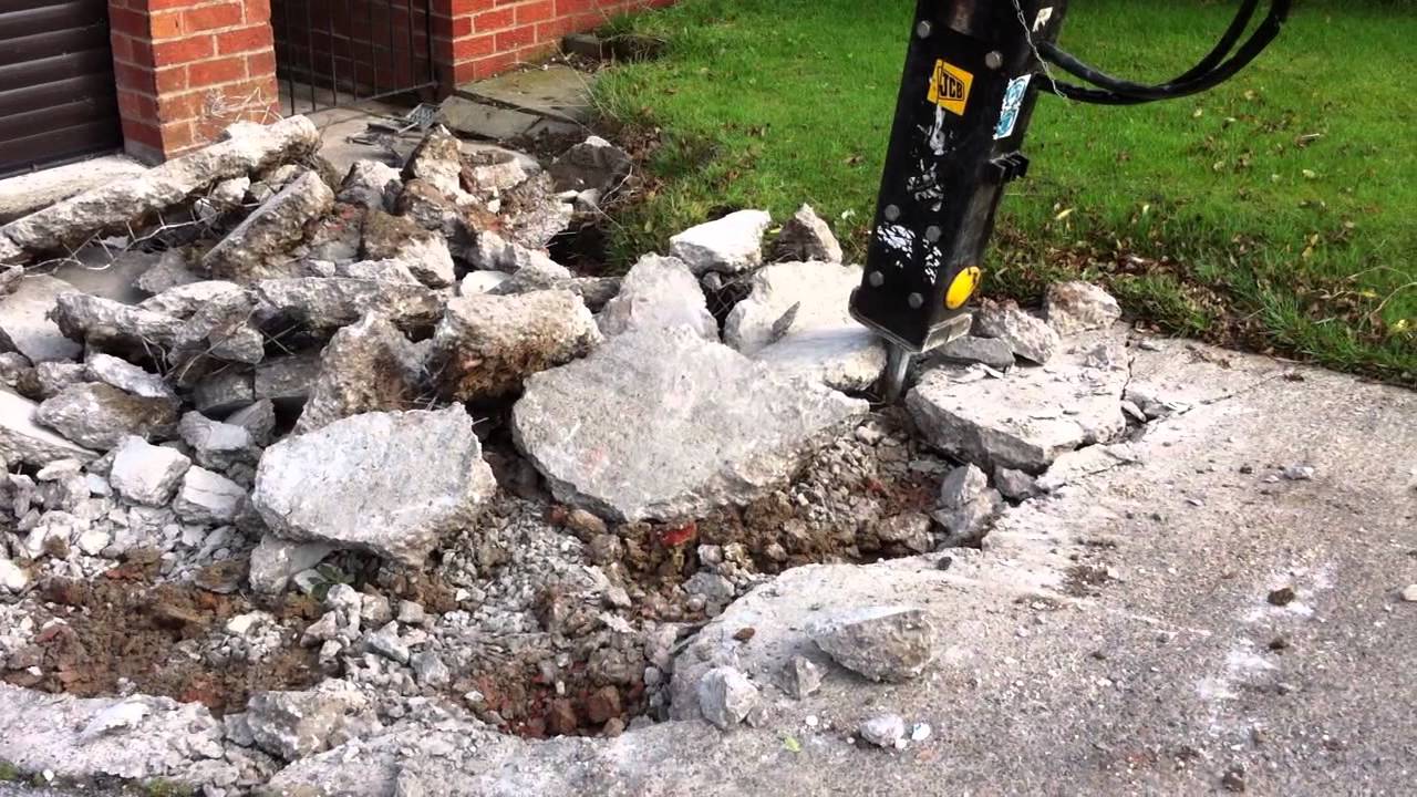 Mini Digger Breaking Concrete Youtube