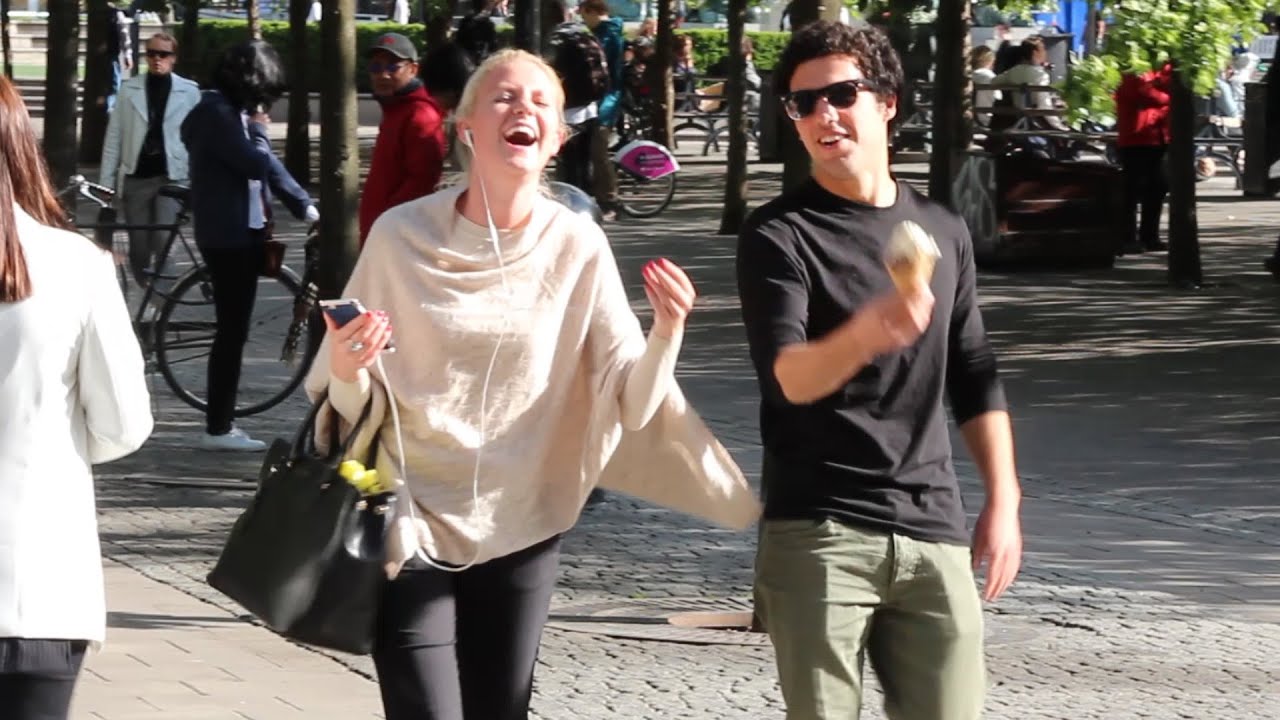 Kh Show Speaking French With Strangers Youtube