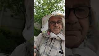 Юрий Александрович опытный пчеловод