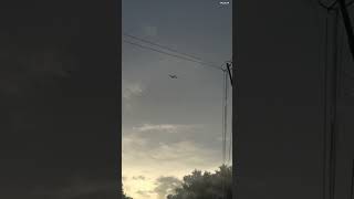 simple animated aeroplane in the sky #shorts
